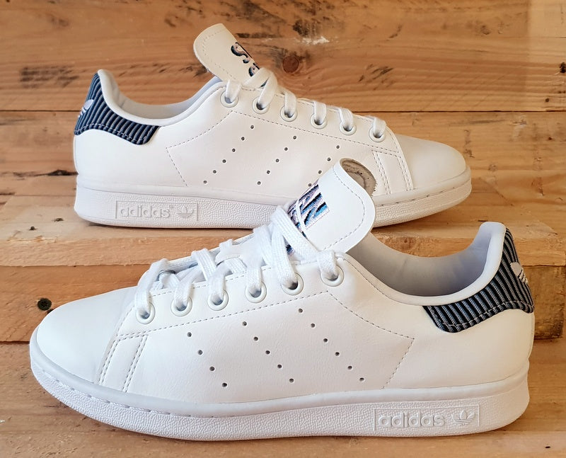 Adidas originals stan smith leather trainers in white and navy best sale