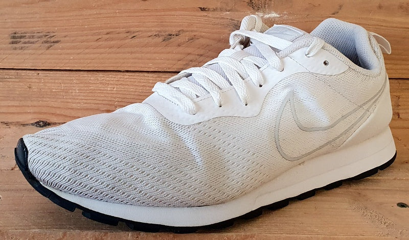 Nike md runner white hotsell