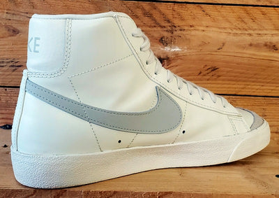 Nike Blazer 77 Mid Leather Trainers UK7/US9.5/EU41 CZ1055-120 SAil/Light Bone