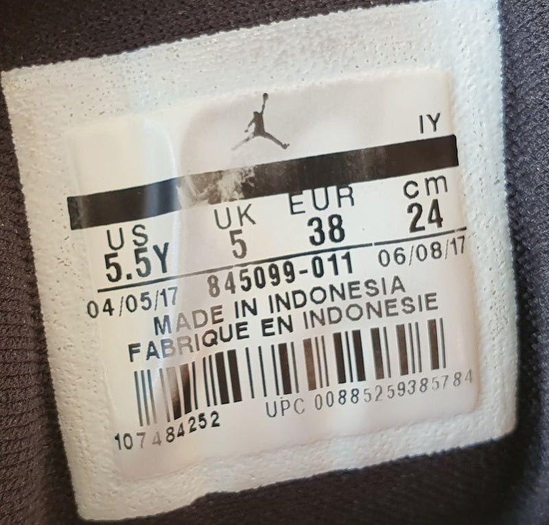 Nike Air Jordan Horizon Textile Trainers UK5/US5.5Y/EU38 845099-011 Triple Black