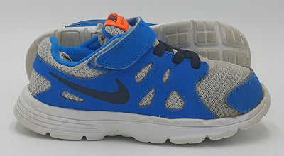 Nike Revolution 2 Textile Kids Trainers 555084-014 Blue/Grey UK8.5/US9C/EU26