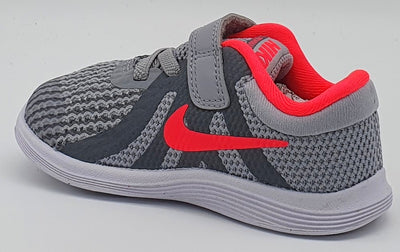 Nike Revolution 4 Low Kids Trainers 943308-003 Grey UK6.5/US7C/EU23.5