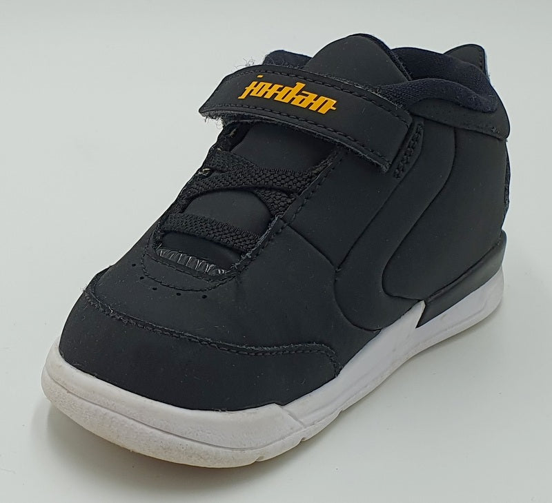 Nike Jordan Big Fund Mid Kids Trainers CD9650-007 Black/White UK7.5/US8C/EU25