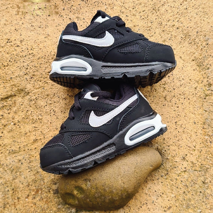 Vintage Trainers | Pre-Loved Sneakers & Eco-Friendly Shoe Services â VintageTrainers