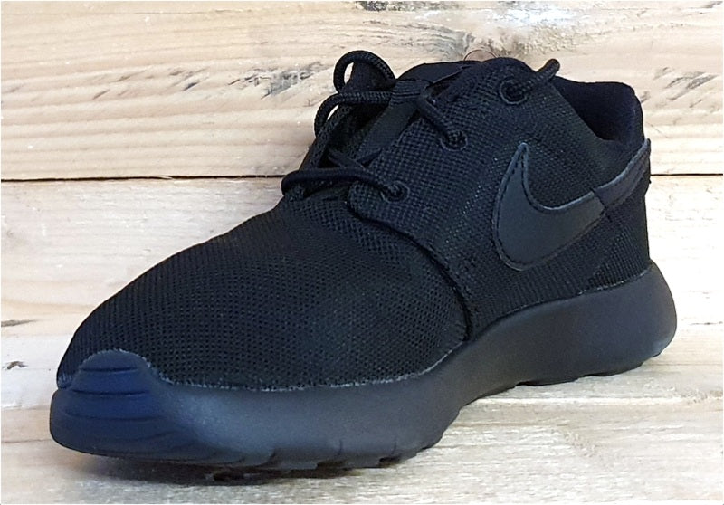 Nike Roshe One PS Low Textile Trainers 749427-031 Triple Black UK2/US2.5Y/EU34