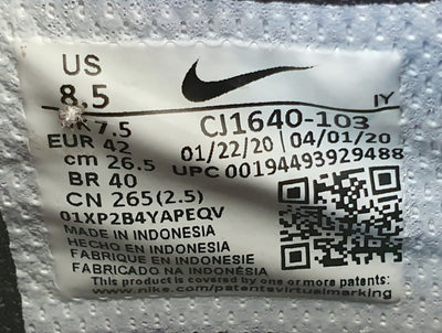 Nike Squash-Type Textile/Suede Trainers UK7.5/US8.5/EU42 CJ1640-103 White/Black