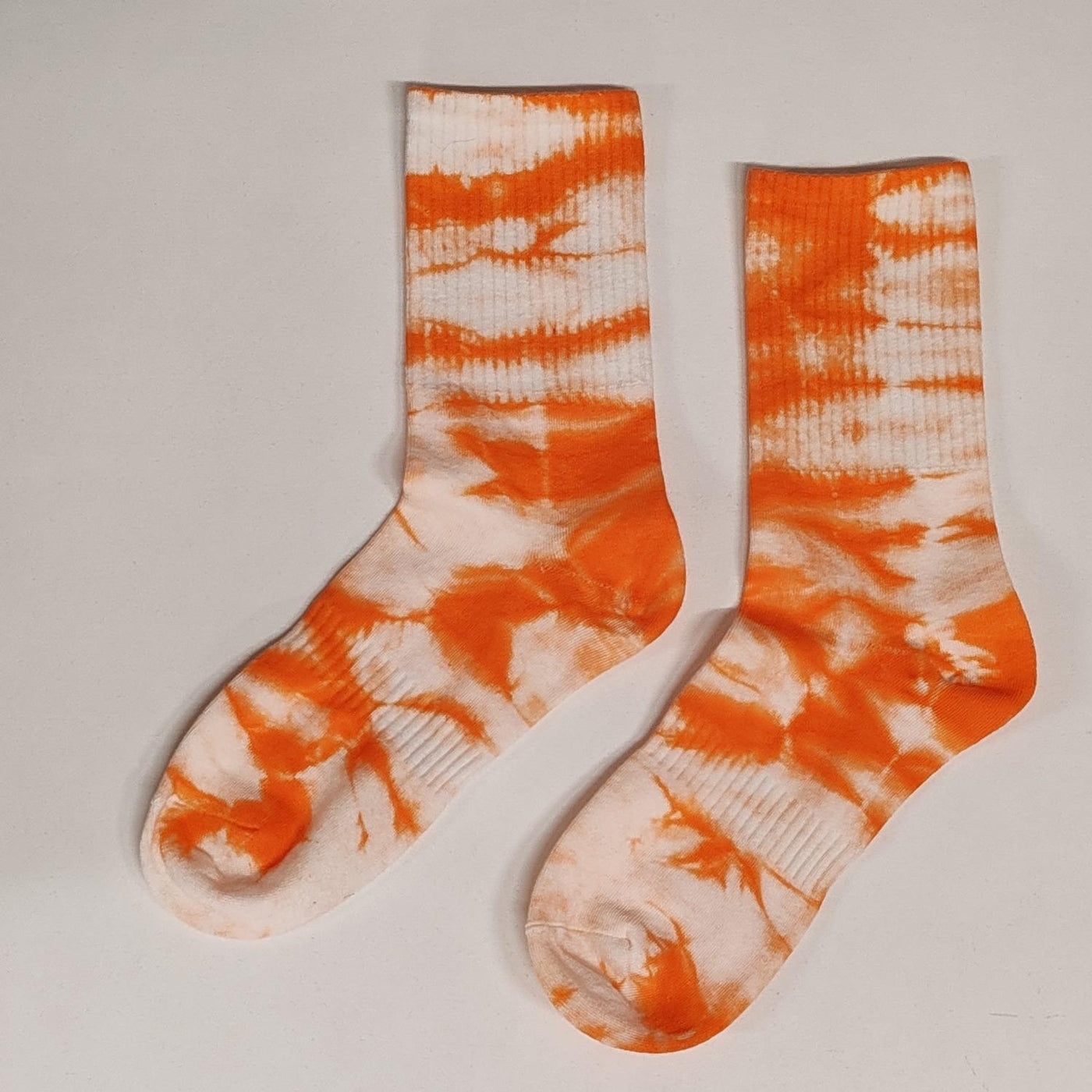Unisex Orange Tye Dye Breathable Gym Socks. Fits sizes UK4 - UK10 Cotton / Nylon / Spandex