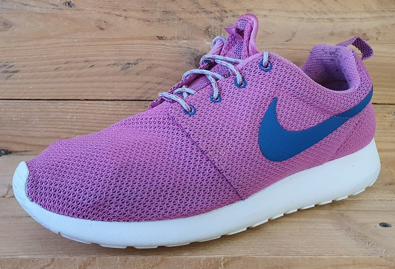 Nike Roshe Run Low Textile Trainers UK9/US11.5/EU44 511882-502 Red Violet